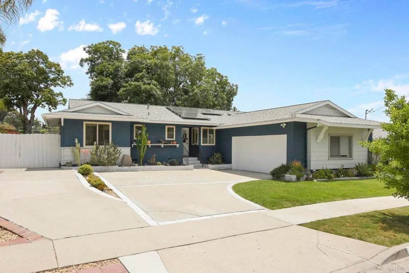 6221 Broadmoor Dr. Drive, La Mesa, CA 91942