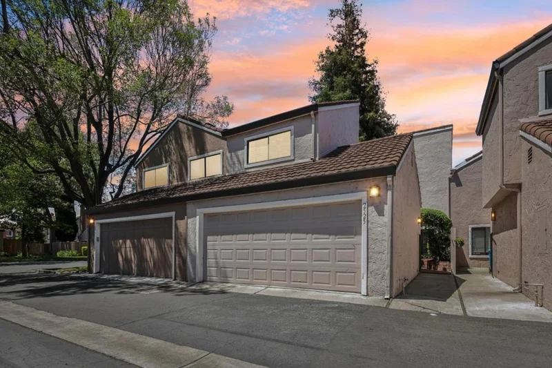2525 Royalridge Way, Santa Clara, CA 95051