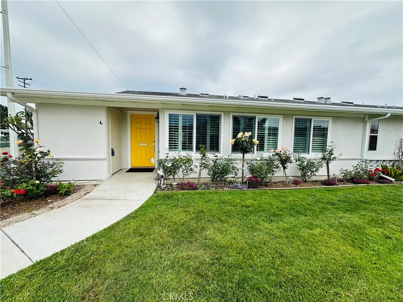 1241 Golden Rain Road, M3-2L, Seal Beach, CA 90740