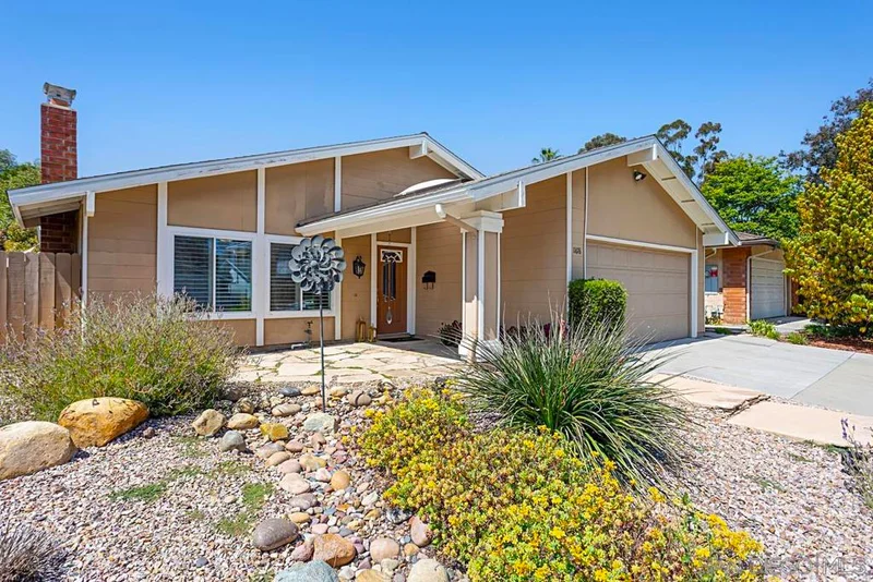 11676 La Colina Rd., San Diego, CA 92131