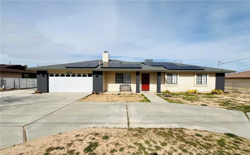 18474 Walnut Street, Hesperia, CA 92345