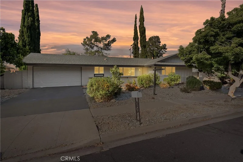 269 W Columbia Road, Thousand Oaks, CA 91360