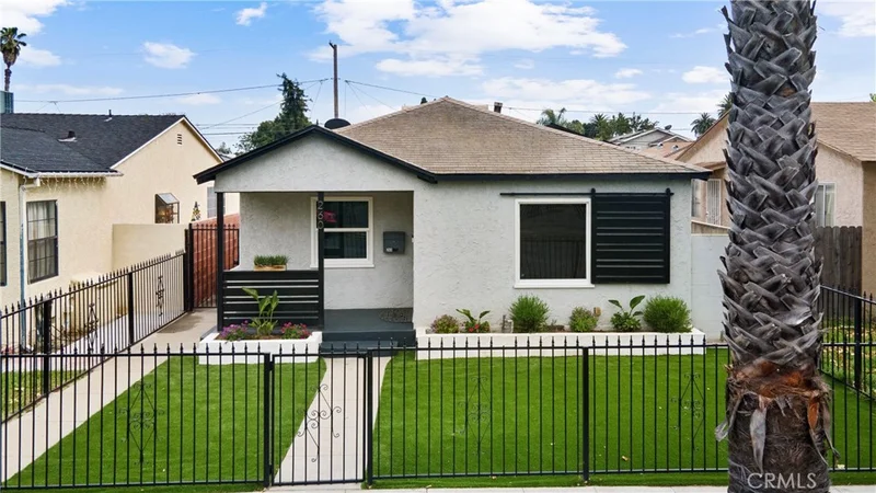 260 E 56th Street, Long Beach, CA 90805