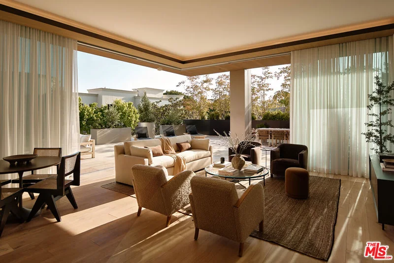 8899 Beverly 4C, West Hollywood, CA 90048