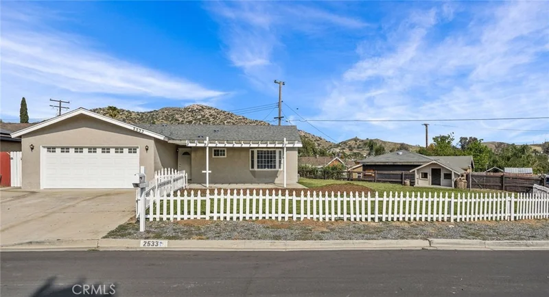 2533 Ridgecrest Avenue, Norco, CA 92860
