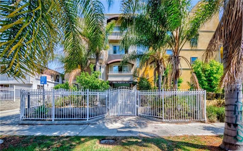 1030 S Norton Avenue 5, Los Angeles, CA 90019