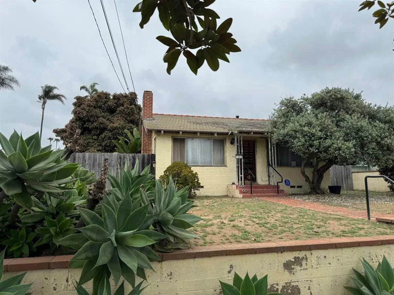 1002 S Ditmar Street, Oceanside, CA 92054
