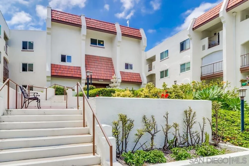 6330 Genesee 309, San Diego, CA 92122