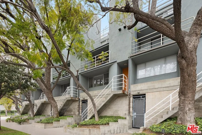 11699 Brookhaven Avenue 3, Los Angeles, CA 90064