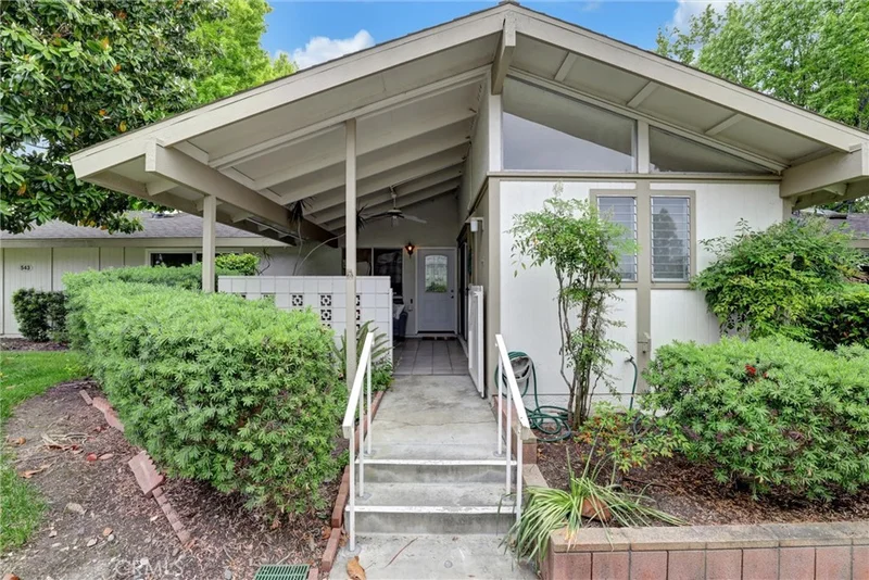 543 Via Estrada B, Laguna Woods, CA 92637