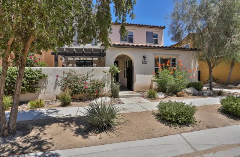 458 Via De La Paz, Palm Desert, CA 92211