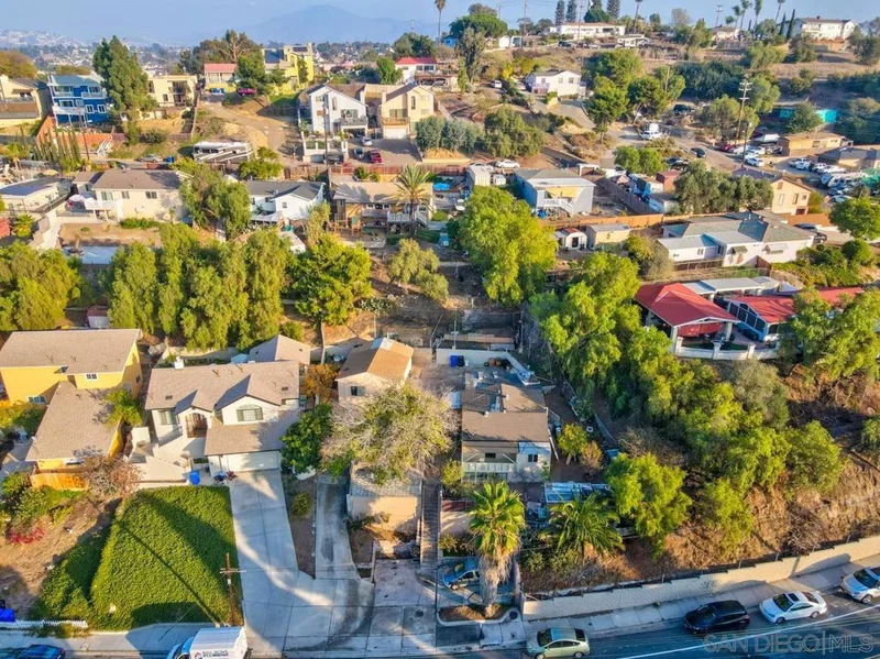 227 Woodman St, San Diego, CA 92114