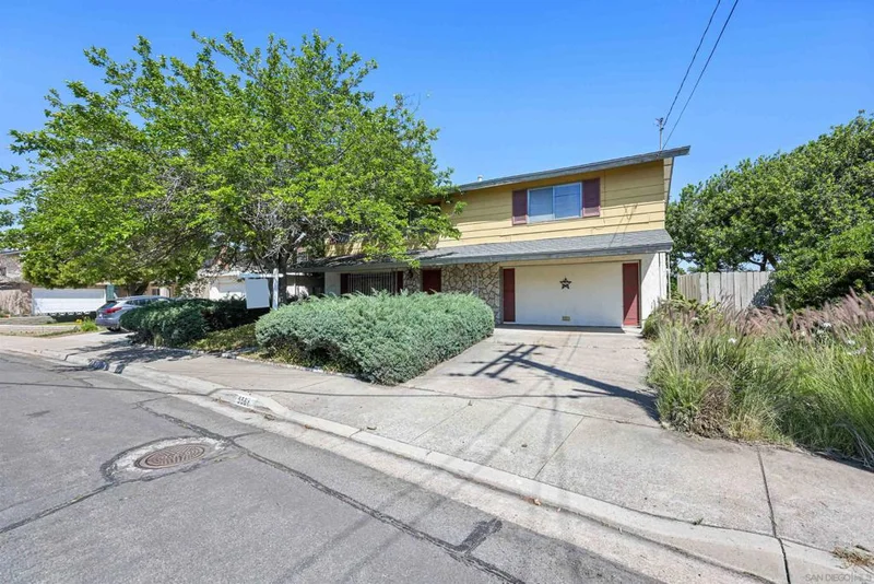 5564 Fontaine St., San Diego, CA 92120