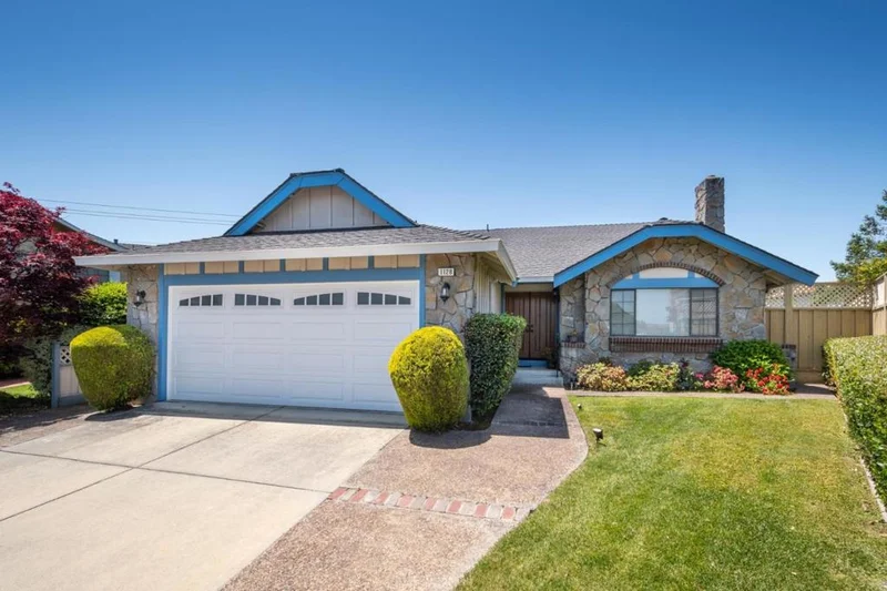 1128 Tanglewood Way, San Mateo, CA 94403