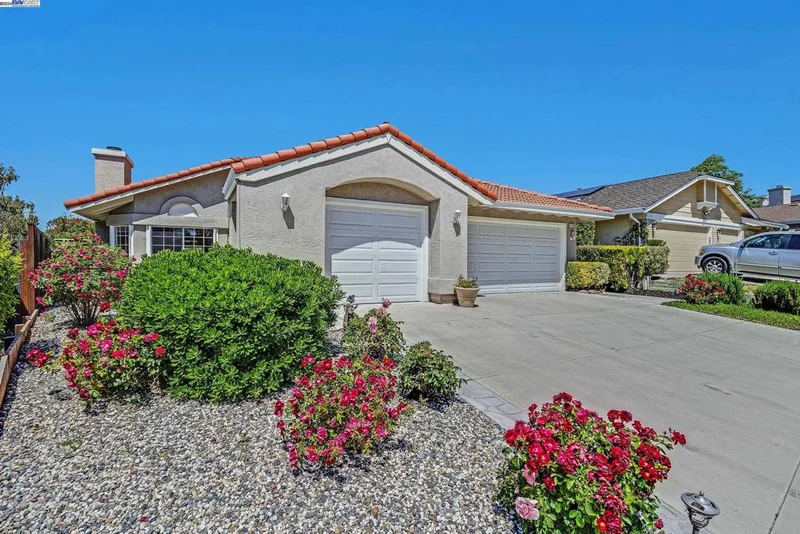4260 Canyon Crest Rd, San Ramon, CA 94582