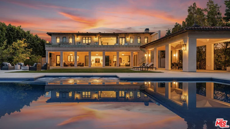 11782 Southampton Court, Los Angeles, CA 90077