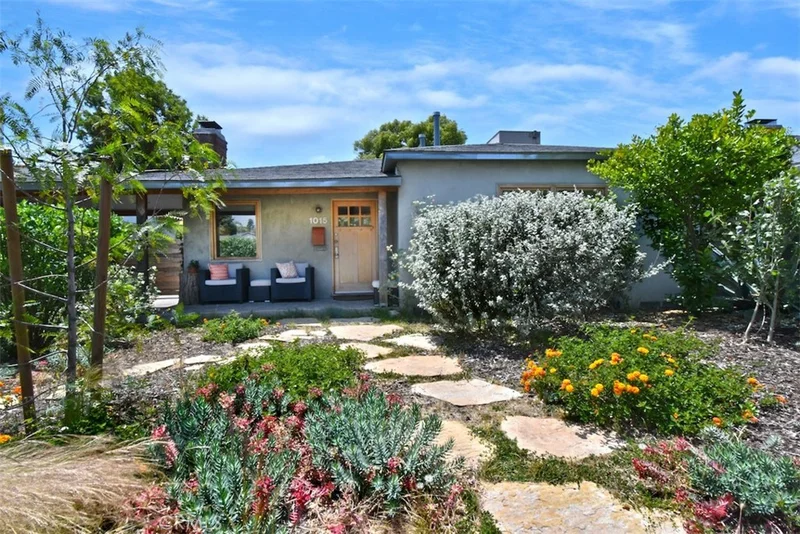 1015 N Ontario Street, Burbank, CA 91505