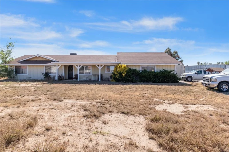 11624 Hickory Avenue, Hesperia, CA 92345