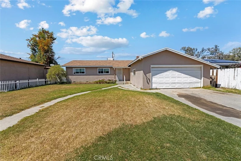 8610 Eddy Street, Hanford, CA 93230