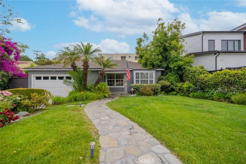 12406 Rye Street, Studio City, CA 91604