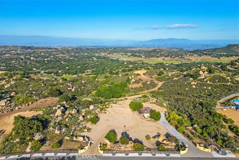 42200 Hacienda Drive, Murrieta, CA 92562
