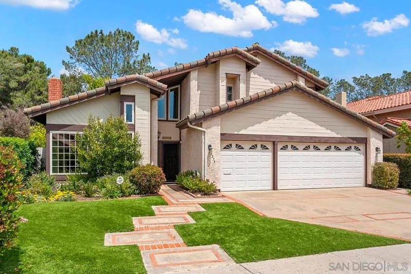6279 Lakewood Street, San Diego, CA 92122