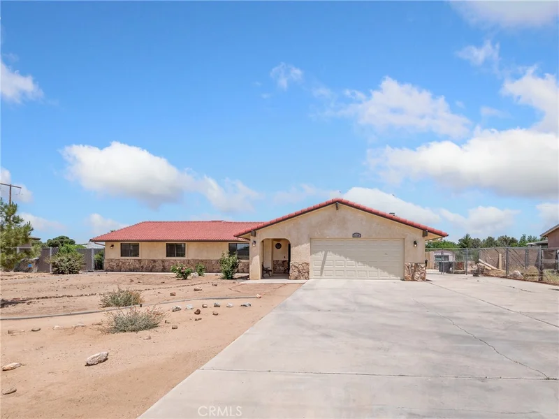 11759 Mohawk Road, Apple Valley, CA 92308