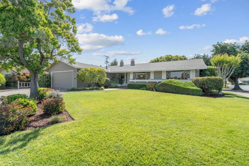 880 Helena Drive, Sunnyvale, CA 94087