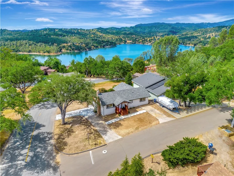 8800 Deer Trail Court, Bradley, CA 93426