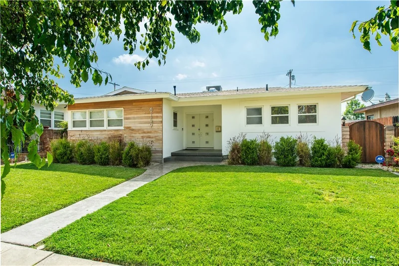 6159 Sylvia Avenue, Tarzana, CA 91335