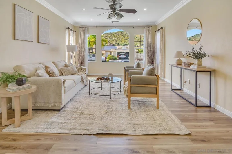 10149 Sir Lancelot Dr, Santee, CA 92071