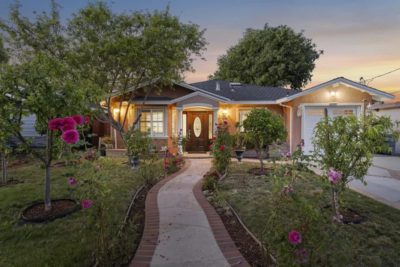 559 Balsam Avenue, Sunnyvale, CA 94085