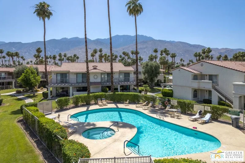 2701 E Mesquite Avenue V106, Palm Springs, CA 92264
