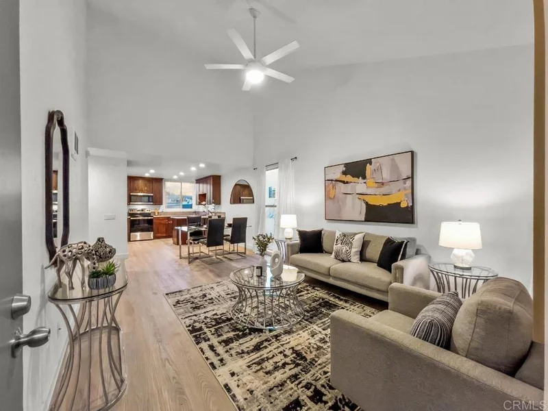 1124 Eureka Street 24, San Diego, CA 92110