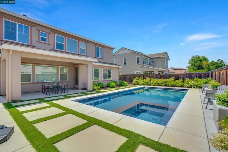 629 Auburn Way, Brentwood, CA 94513-5562