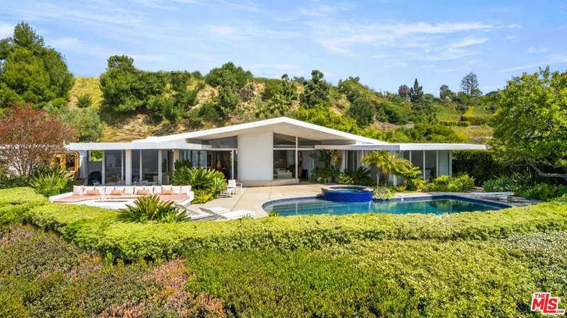 550 Haynes Avenue, Beverly Hills, CA 90210