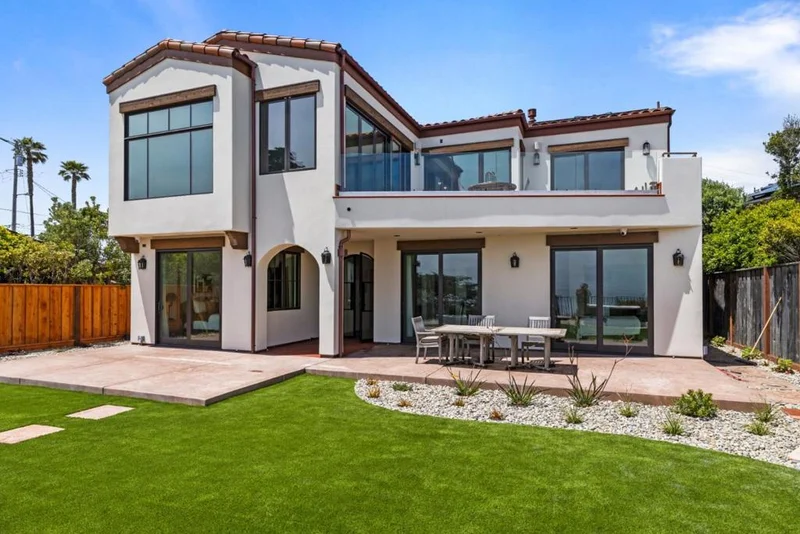 4190 Opal Cliff Drive, Santa Cruz, CA 95062