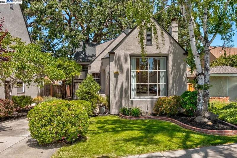 860 Begier Ave., San Leandro, CA 94577