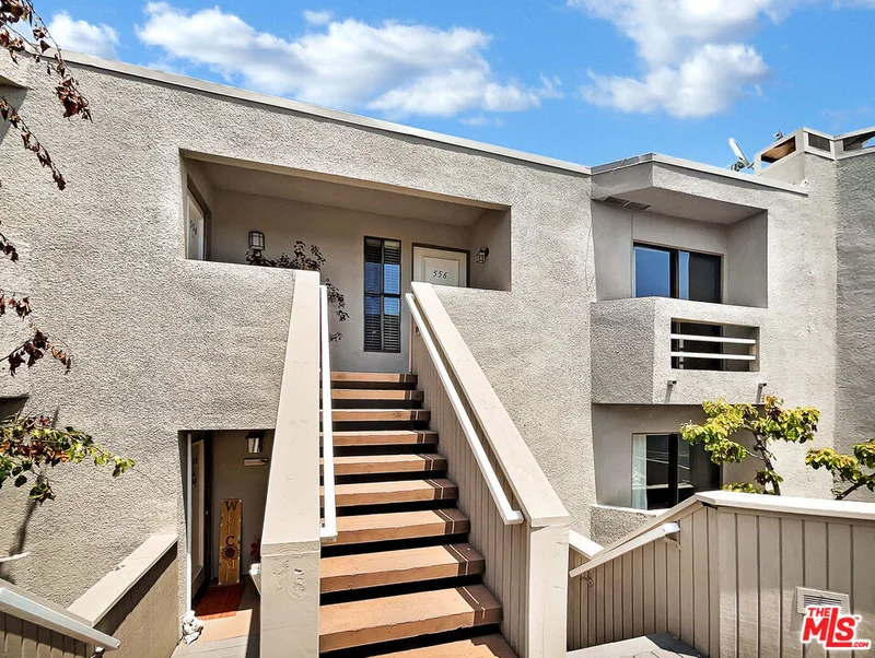 12556 Montecito Road 9, Seal Beach, CA 90740