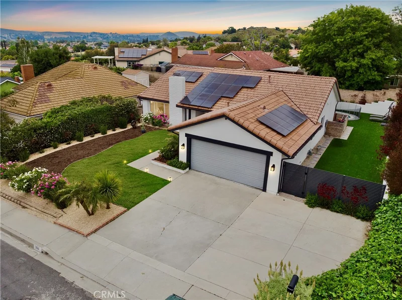 258 Mesa Avenue, Newbury Park, CA 91320