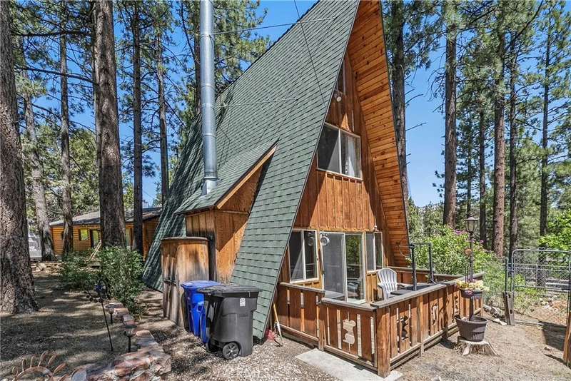 413 Kean Way, Big Bear City, CA 92314