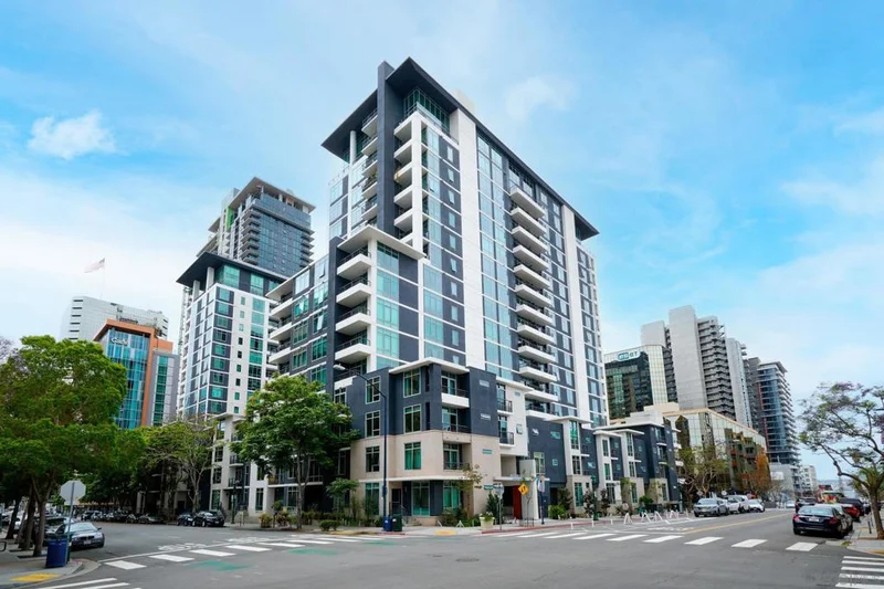 425 W Beech St 955, San Diego, CA 92101