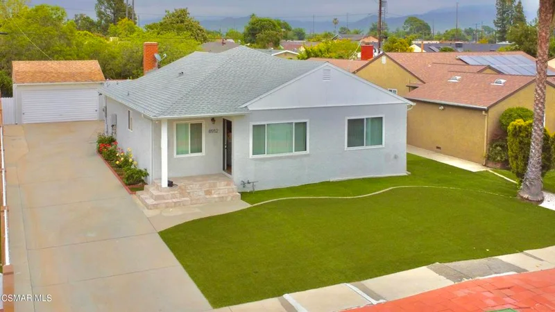 8552 Remick Avenue, Sun Valley, CA 91352