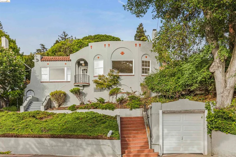 1035 Oxford St, Berkeley, CA 94707