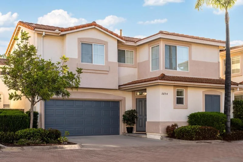 11673 Compass Pt Dr N 4, San Diego, CA 92126