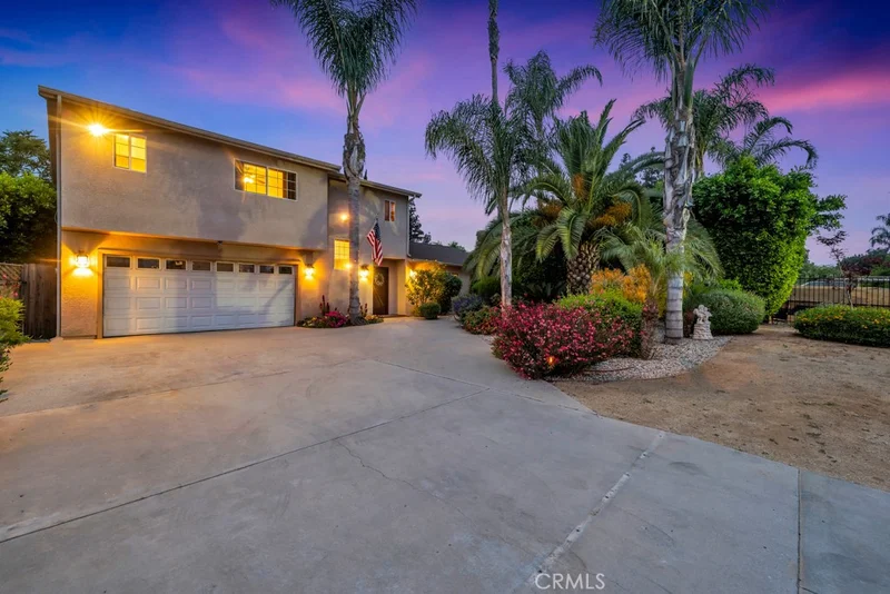 8545 Yolanda Avenue, Northridge, CA 91324