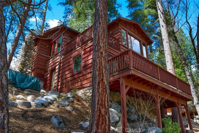 2576 Chilnualna Lane, Yosemite, CA 95389
