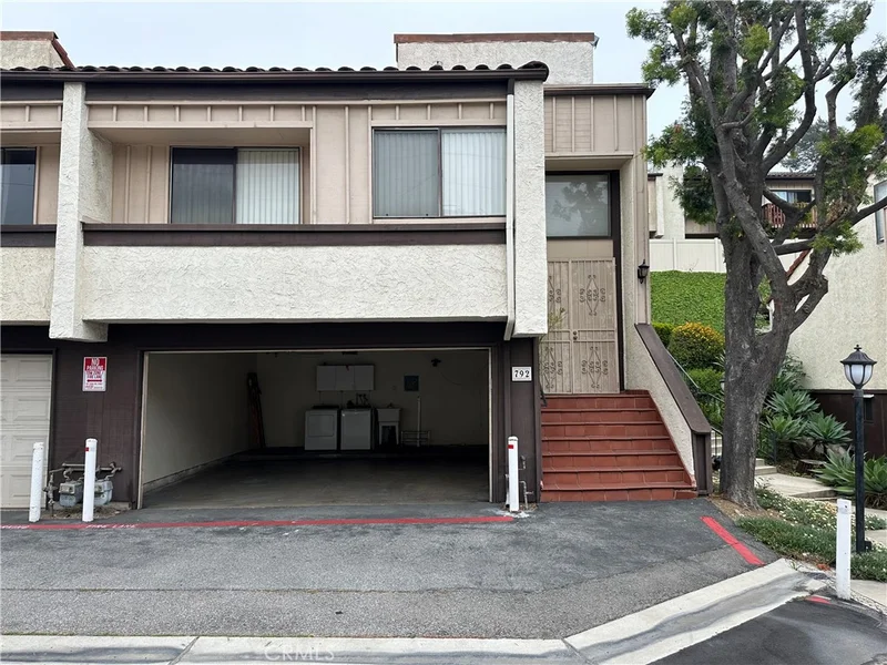 792 S Garfield Avenue, Monterey Park, CA 91754