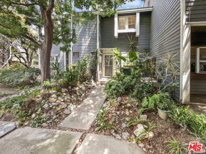 25379 Pine Creek Lane, Wilmington, CA 90744