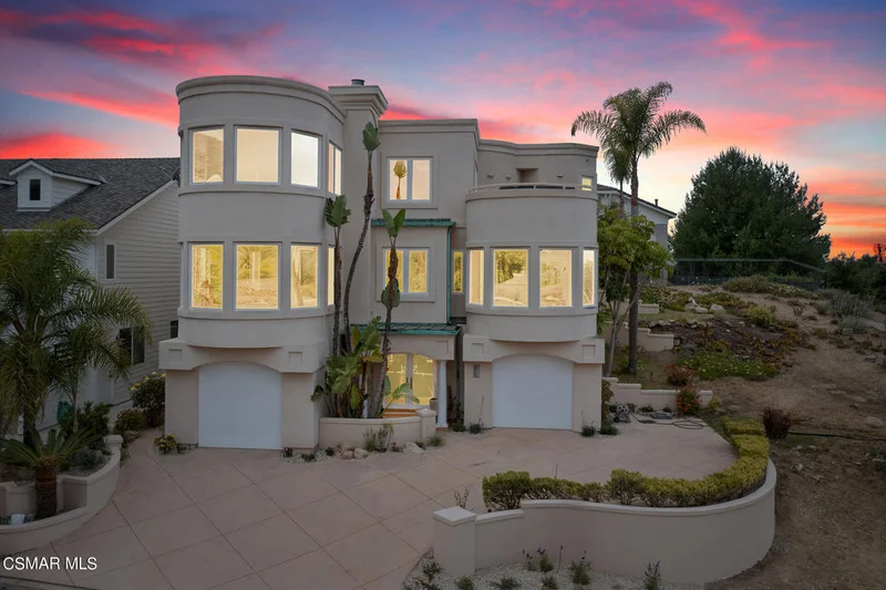 125 Heavenly Valley Road, Newbury Park, CA 91320